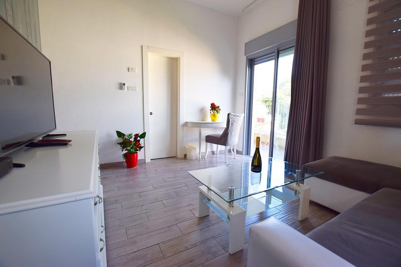 Rothschild 1929 Luxury Apartments Hotel Haifa Eksteriør bilde